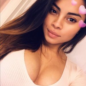 Meet your Posher, Nivian